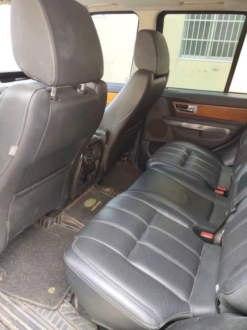 青岛11年路虎揽胜运动5