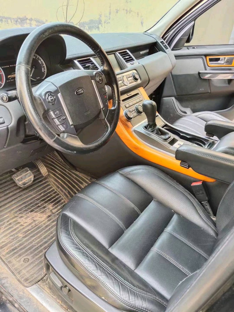 青岛11年路虎揽胜运动6