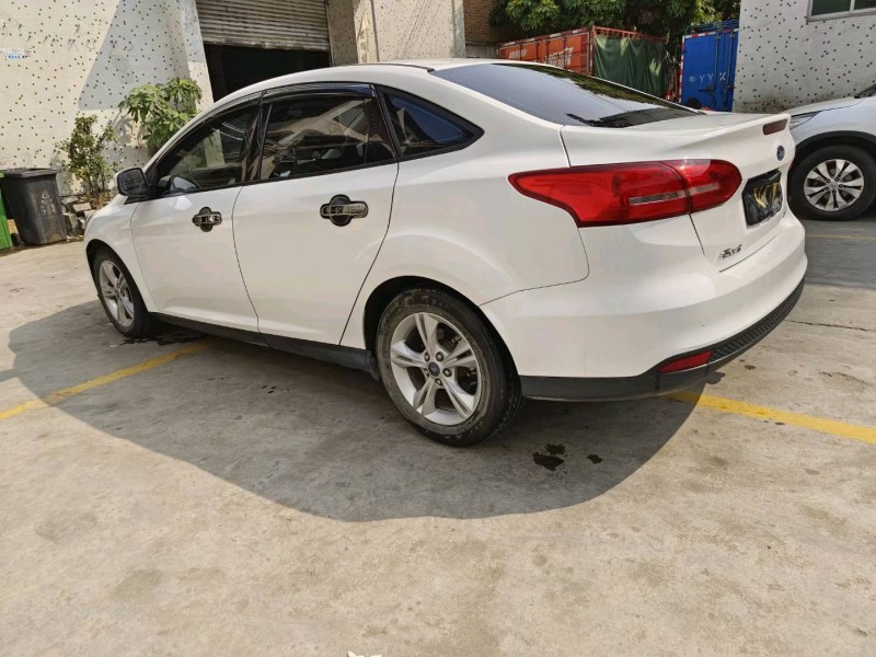 广州17年福特福克斯8