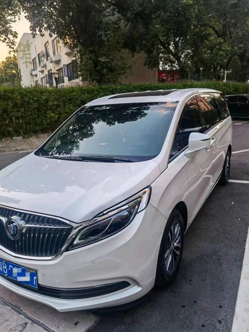 广州18年别克GL83