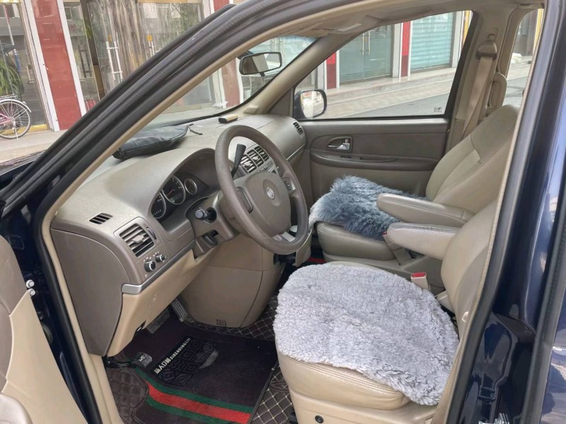 保定14年别克GL85