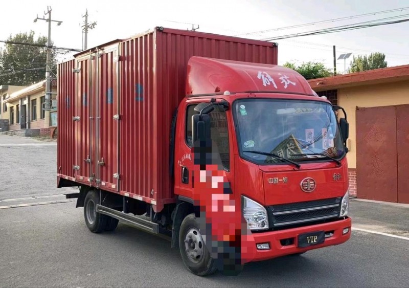 青岛22年解放解放卡车2