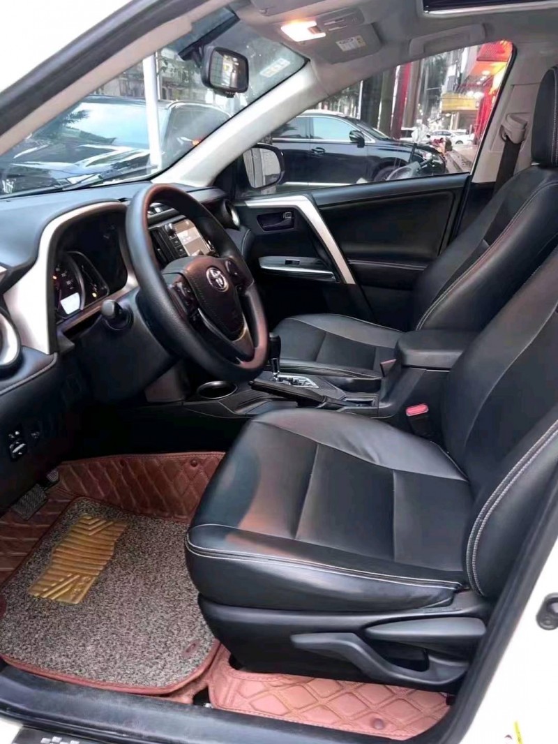 珠海16年丰田RAV4荣放7
