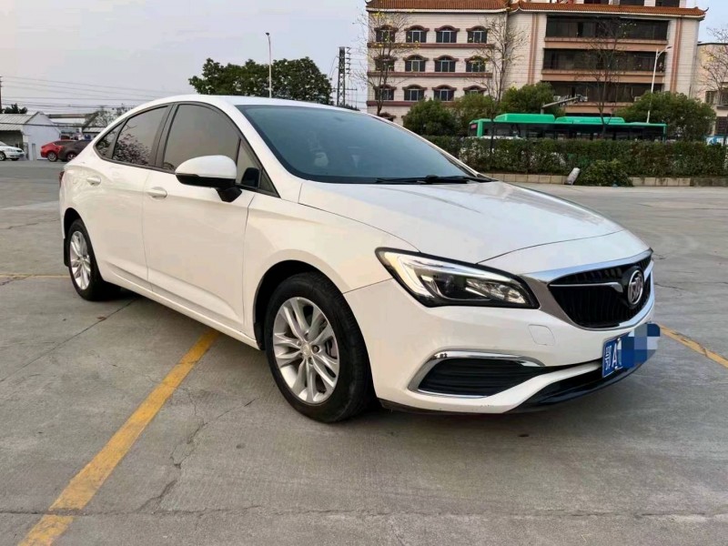 汕头19年别克威朗2