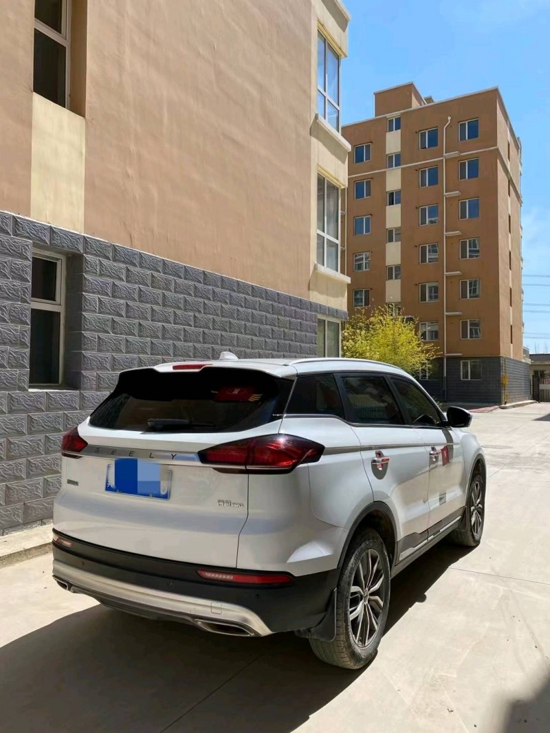 保定20年吉利博越7