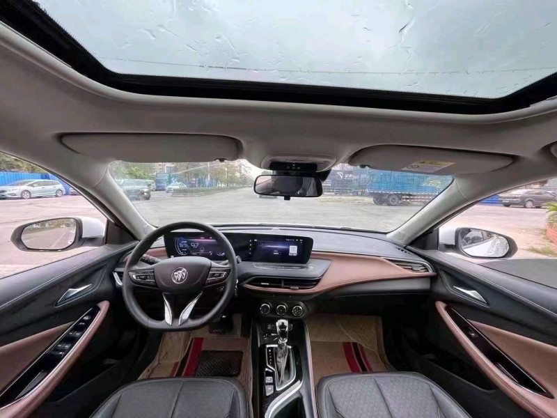 珠海22年别克威朗6