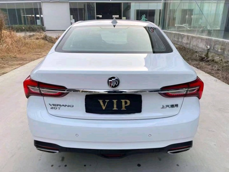 青岛21年别克威朗3