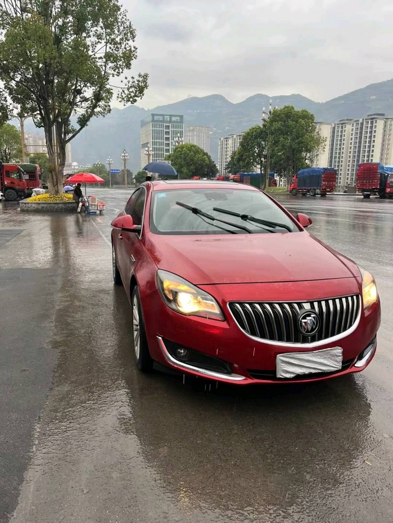 重庆14年别克君威3