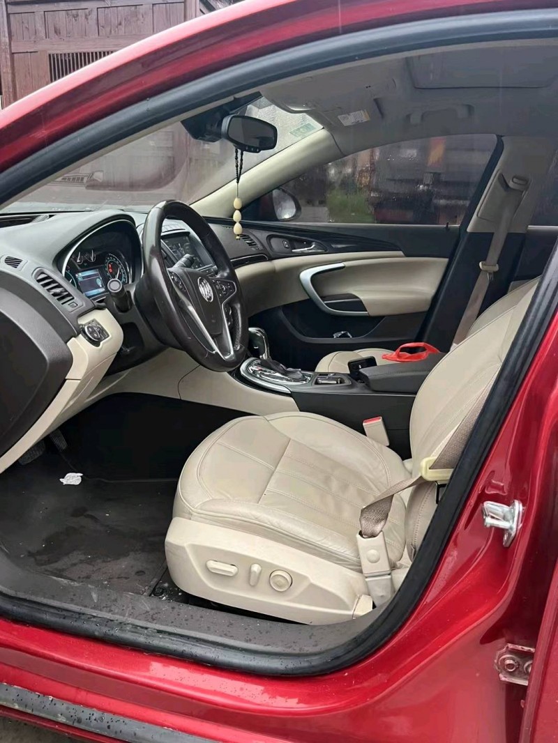 重庆14年别克君威9