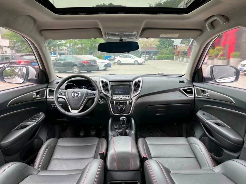 深圳16年长安汽车CS758