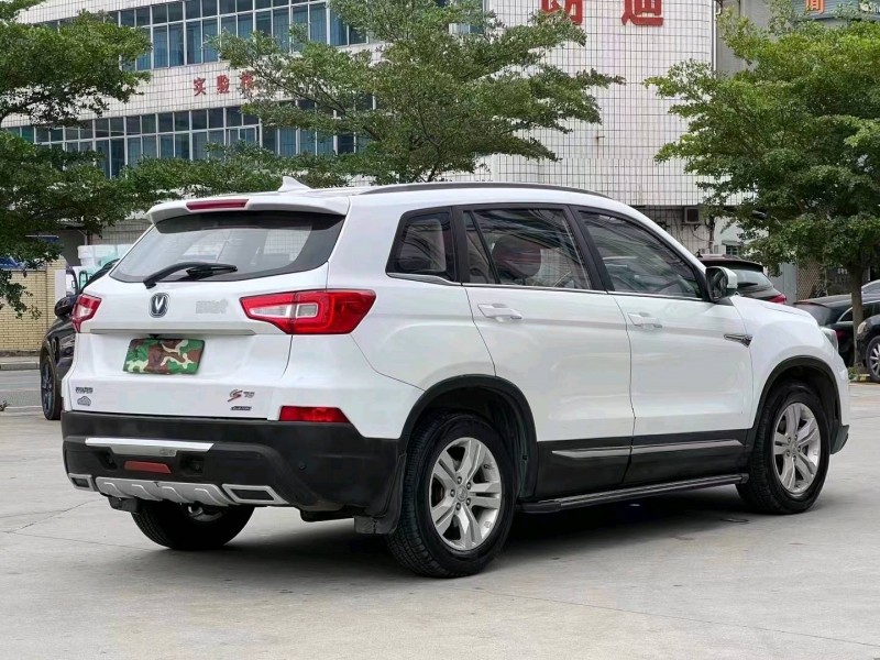 深圳16年长安汽车CS757