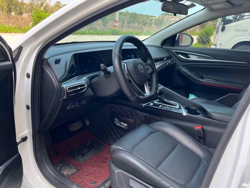 珠海21年长安汽车逸动2