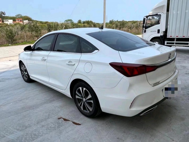 珠海21年长安汽车逸动9