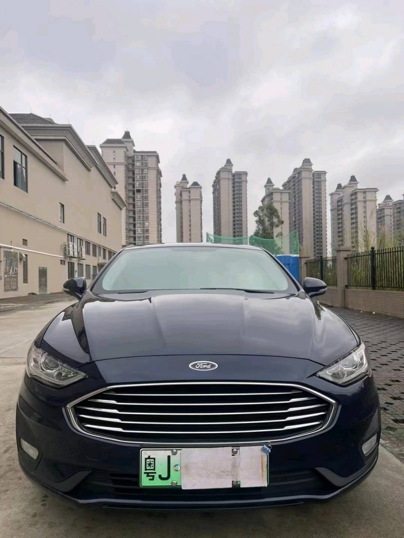 珠海20年福特蒙迪欧1