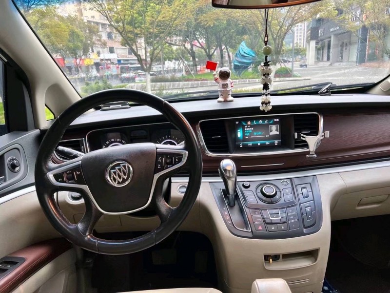 嘉兴19年别克GL88