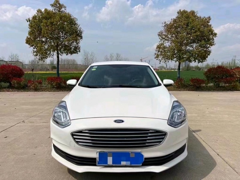 徐州19年福特福睿斯1