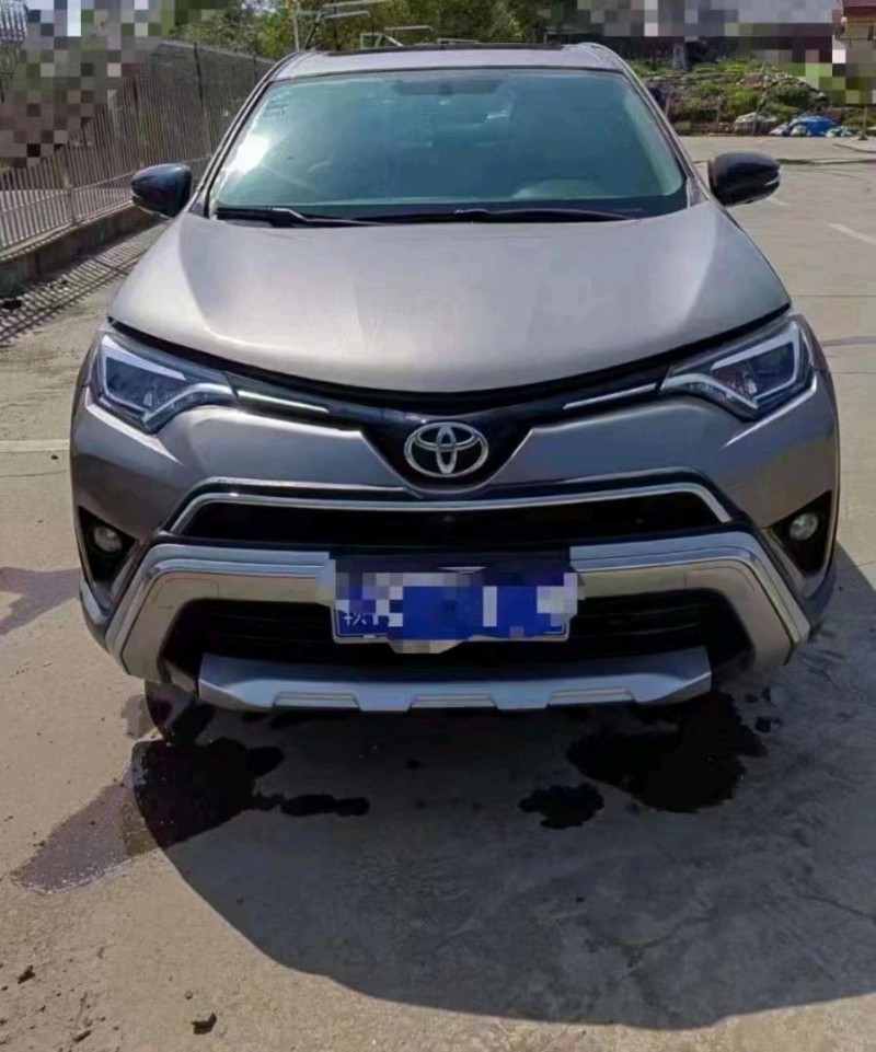 九江19年丰田RAV4荣放1
