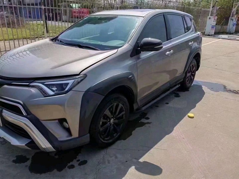 九江19年丰田RAV4荣放3