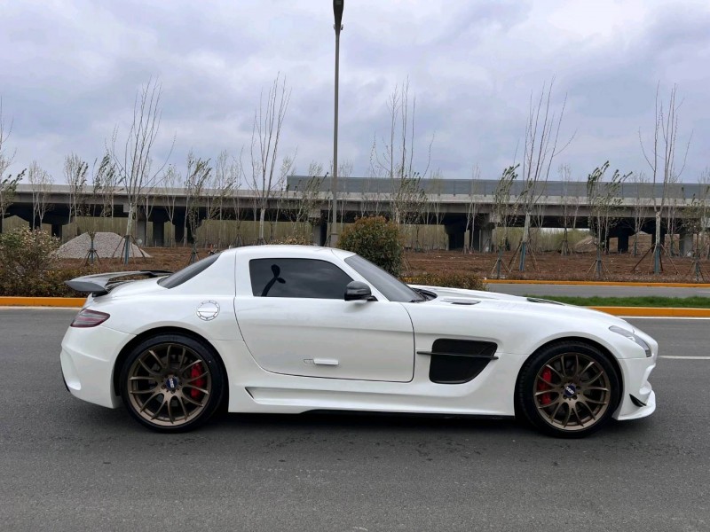 枣庄13年奔驰SL8