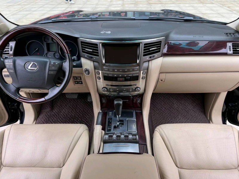 枣庄11年雷克萨斯LX7
