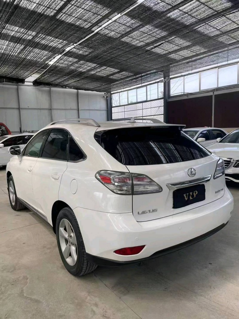 潍坊10年雷克萨斯RX8