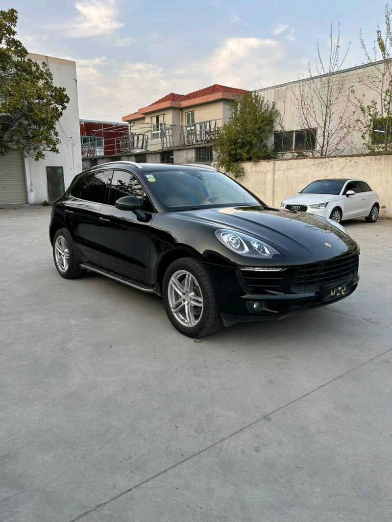 宿迁16年保时捷Macan3