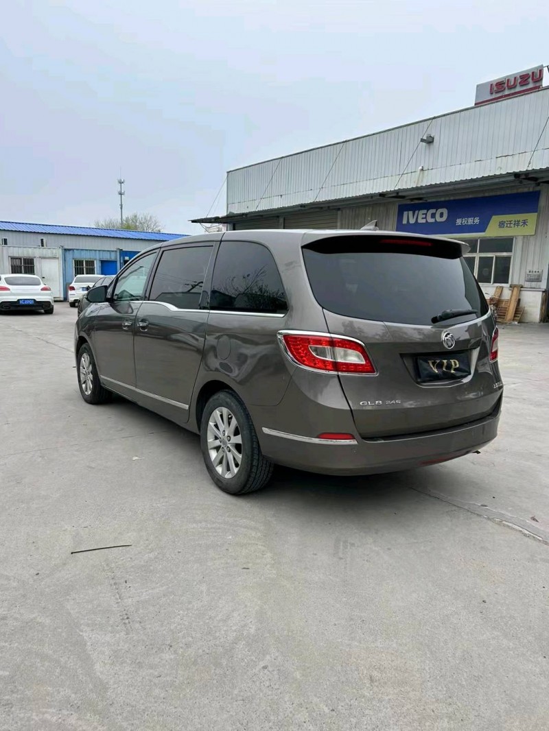 盐城11年别克GL84