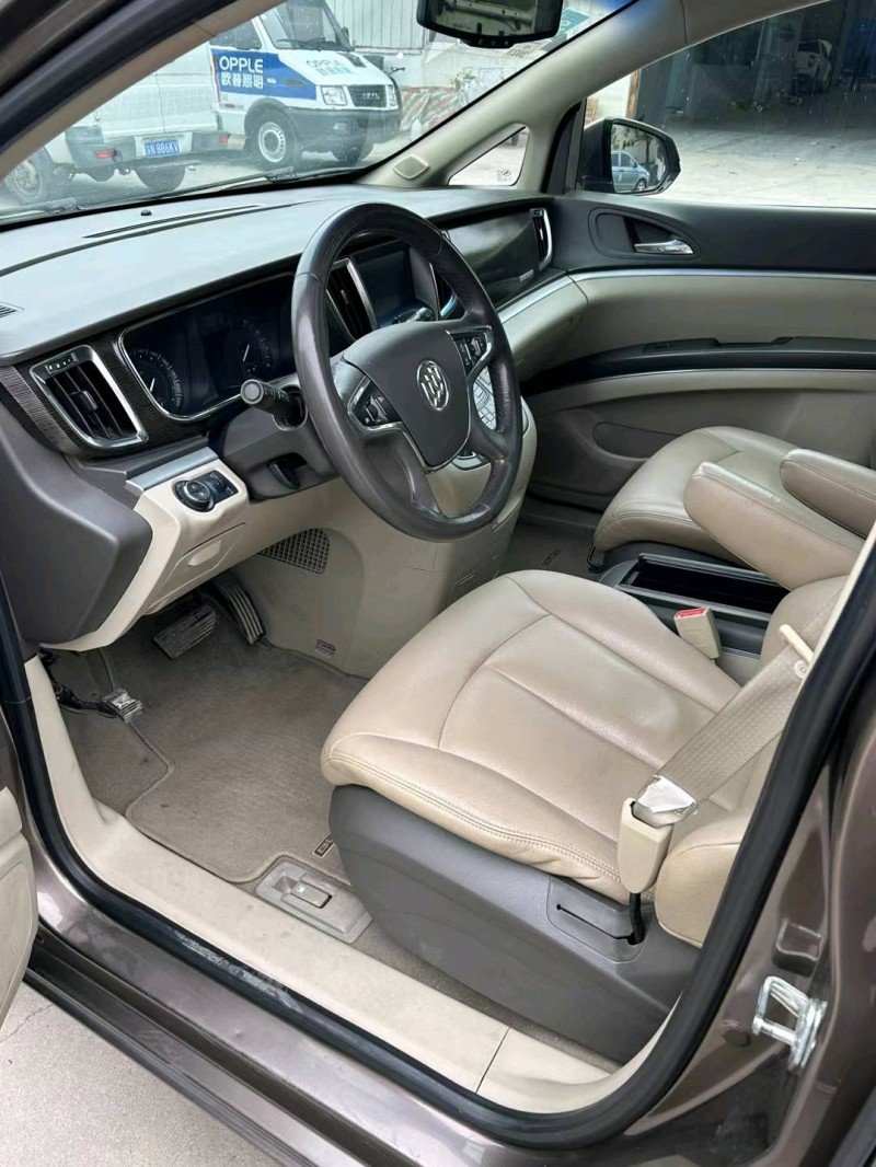 盐城11年别克GL87