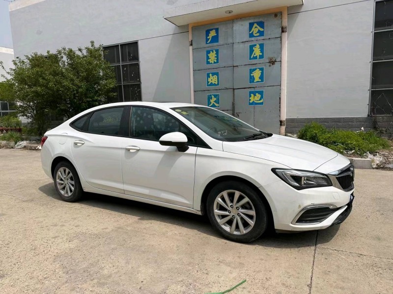 盐城18年别克威朗3