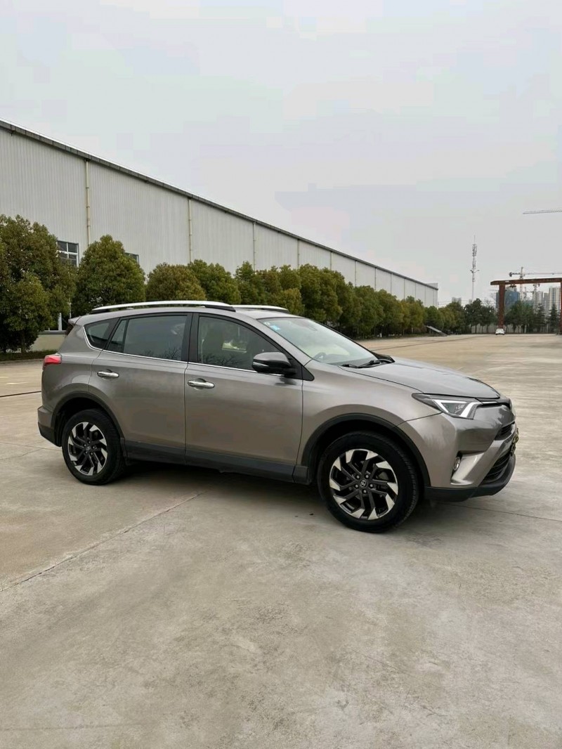 宿迁18年丰田RAV4荣放2
