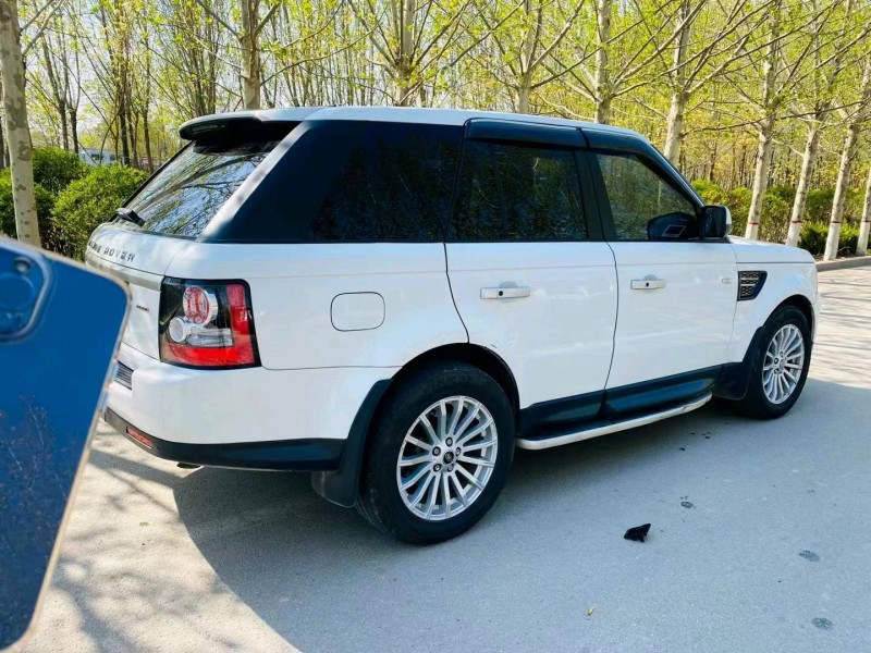 青岛13年路虎揽胜运动4