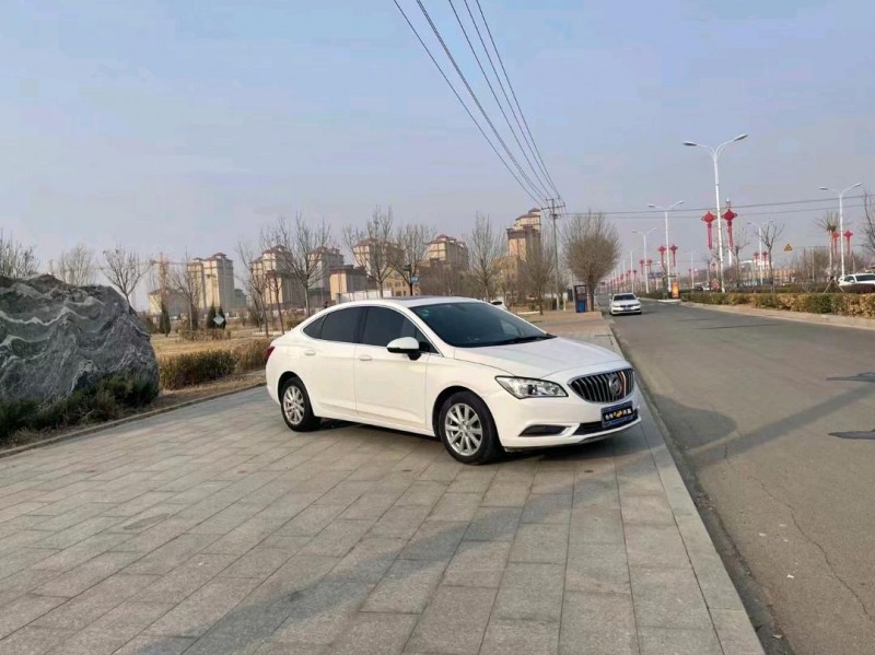 廊坊17年别克威朗2