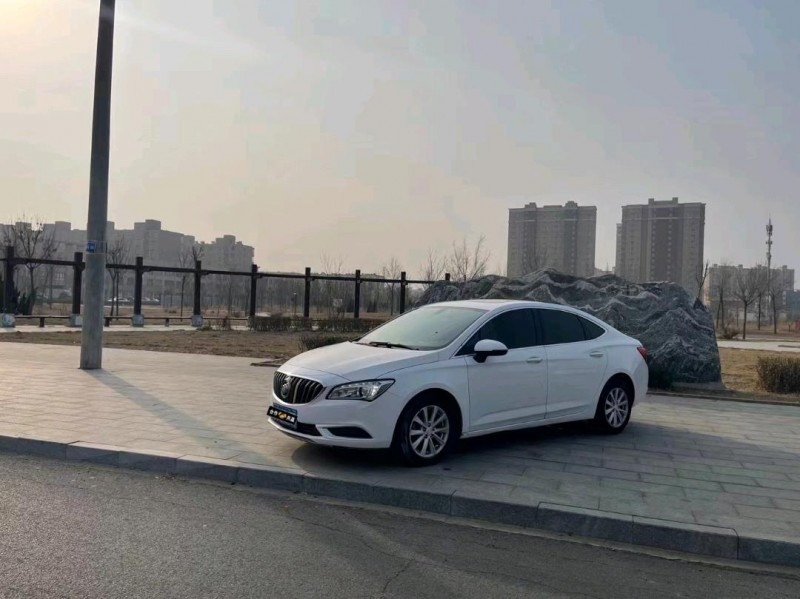 廊坊17年别克威朗3