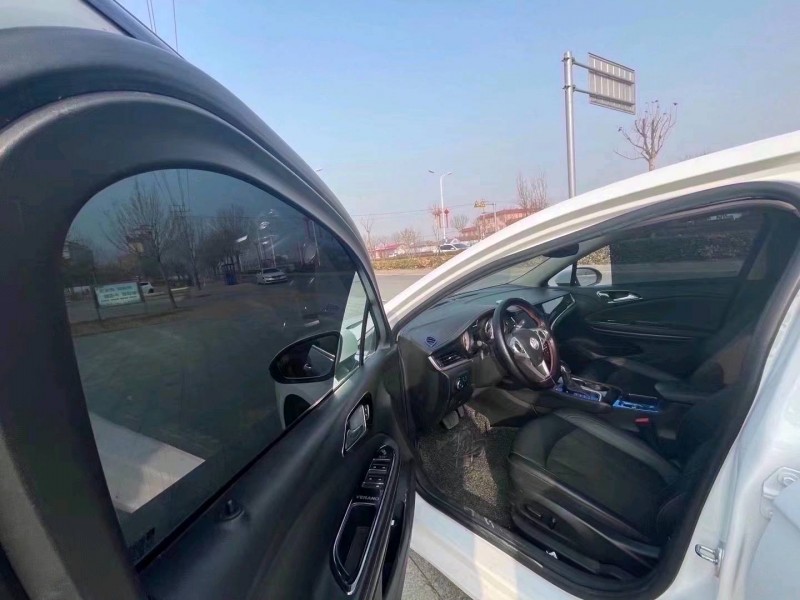 廊坊17年别克威朗7