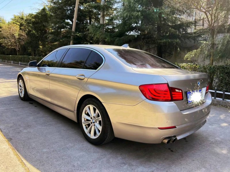 潍坊11年宝马5系8