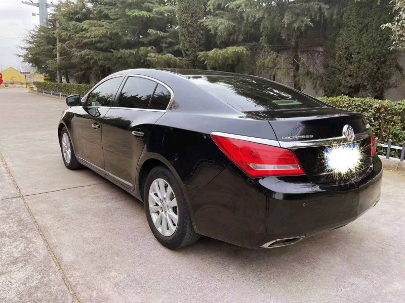 潍坊15年别克君越8