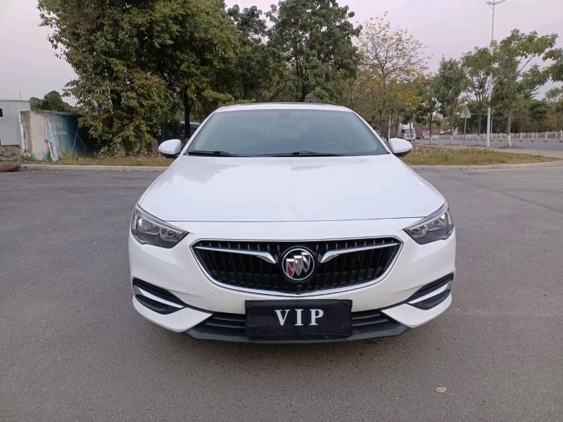 东莞19年别克君威1