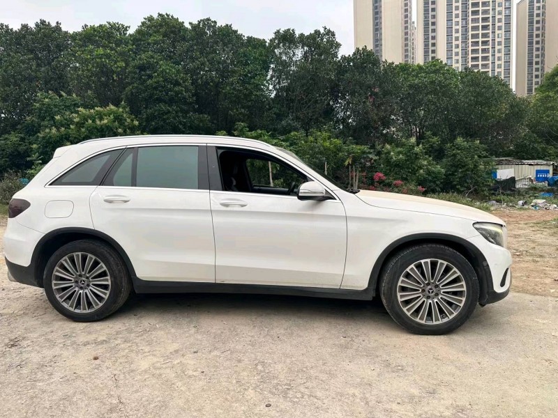 广州17年奔驰GLC2