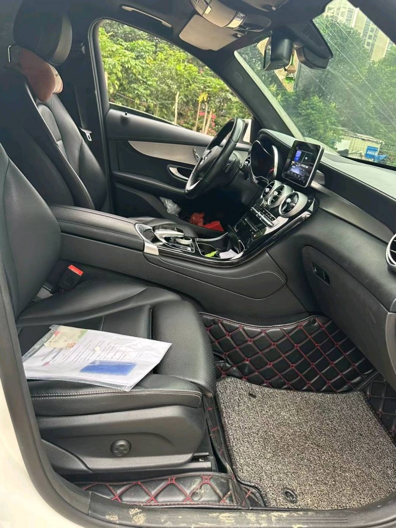 广州17年奔驰GLC5