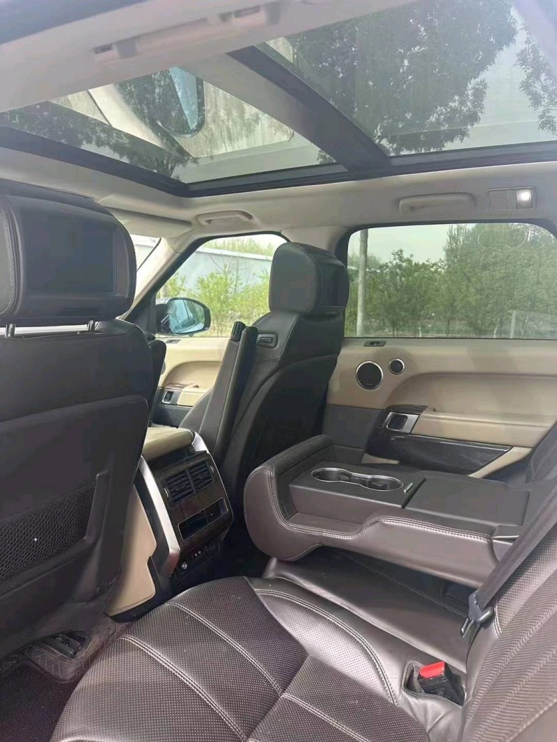 青岛17年路虎揽胜运动4