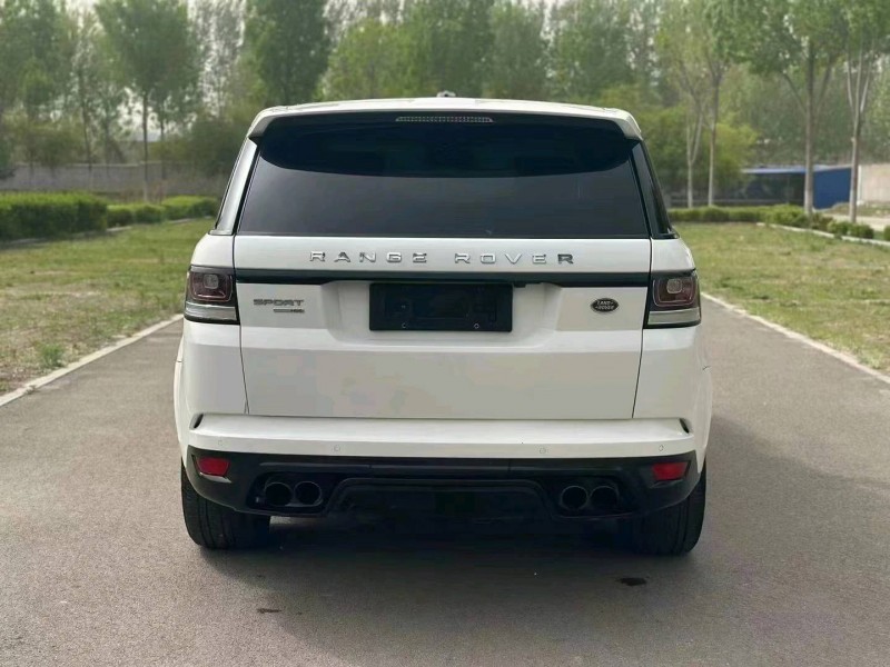 青岛17年路虎揽胜运动8