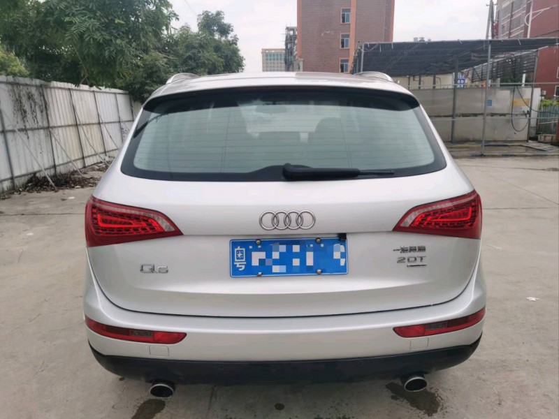 广州10年奥迪Q58