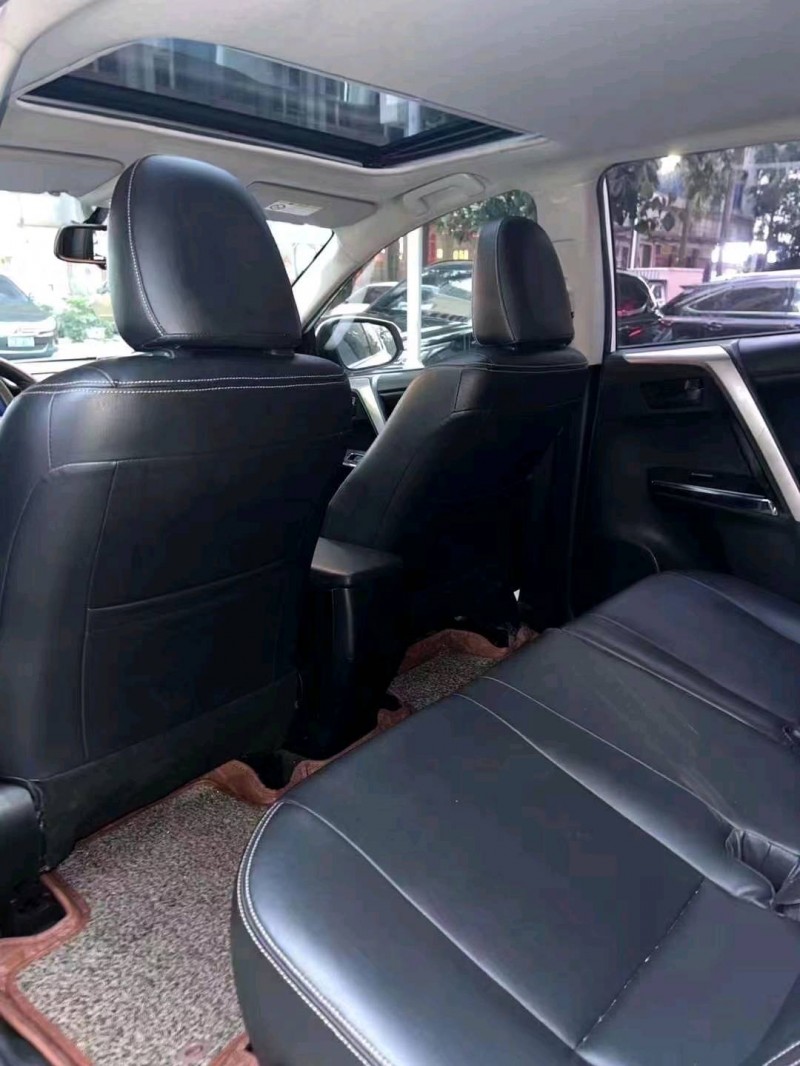 珠海16年丰田RAV4荣放4