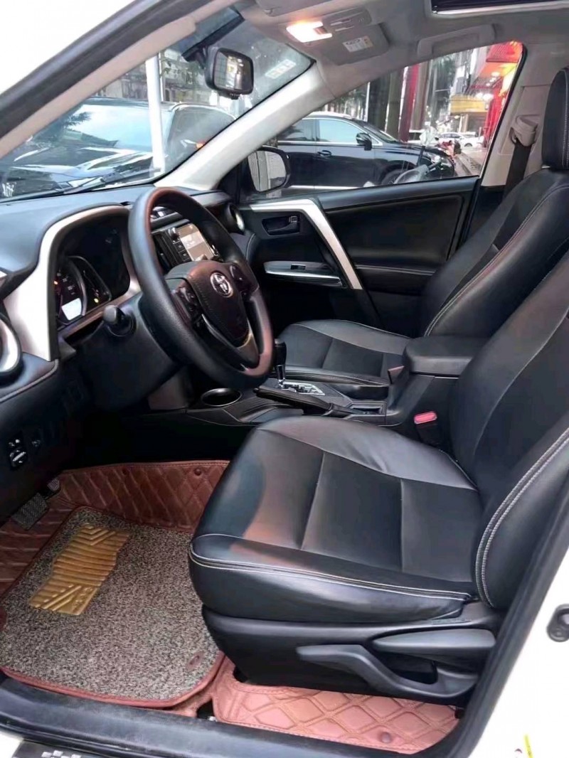 珠海16年丰田RAV4荣放7