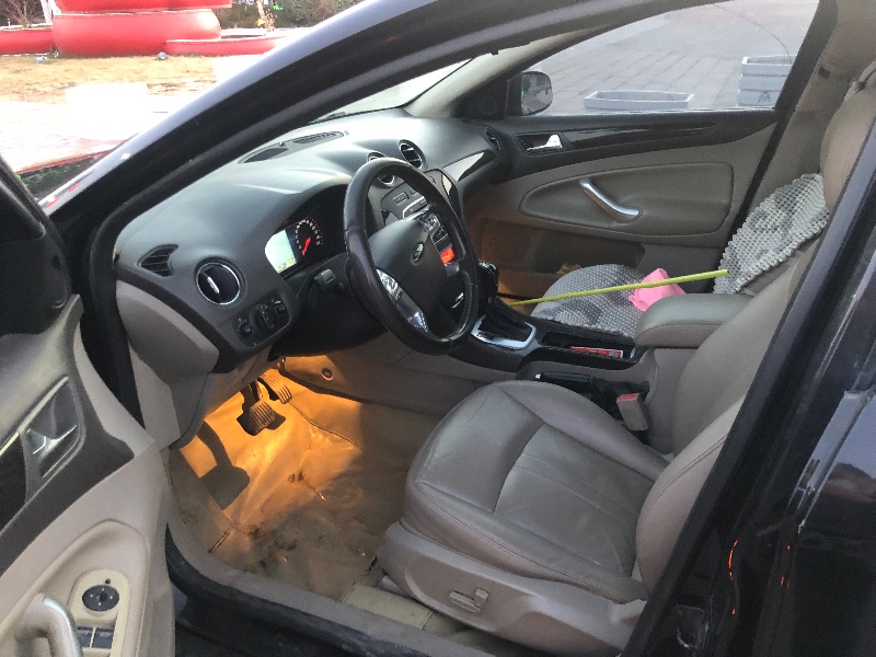 石家庄12年福特蒙迪欧-致胜6