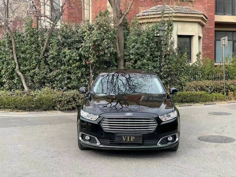 济南19年福特金牛座1