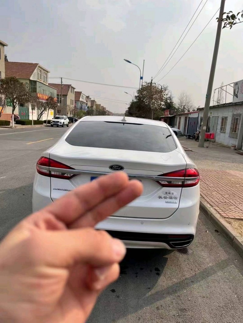 青岛18年福特蒙迪欧7