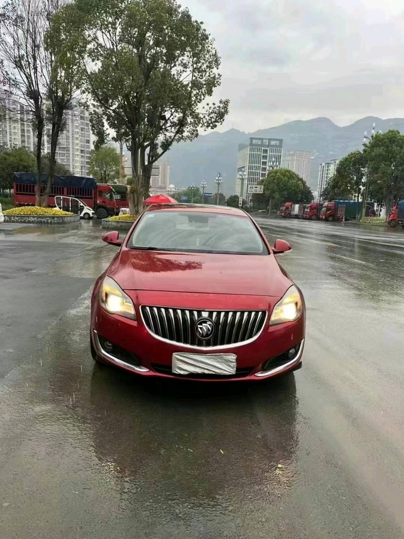 重庆14年别克君威1