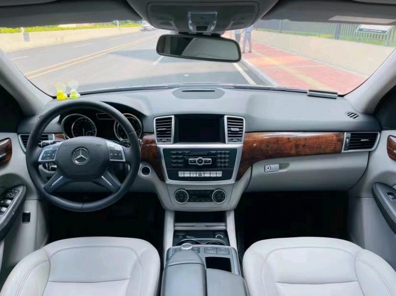 东莞12年奔驰ML6