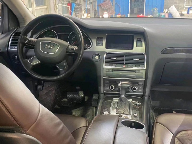 济南14年奥迪Q73